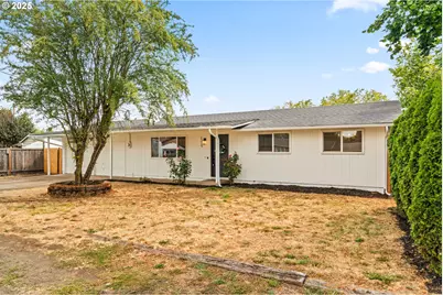 1215 Ellsworth St, Eugene, OR 97402 - Photo 3