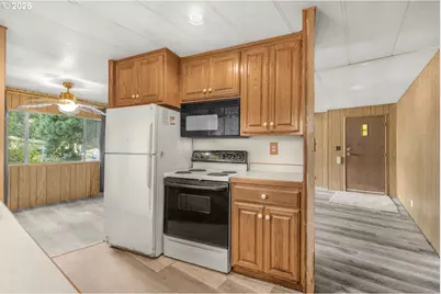 6855 20th Ave, Salem, OR 97306 - Photo 9