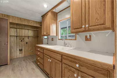 6855 20th Ave, Salem, OR 97306 - Photo 7