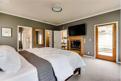 3247 Lakeside Dr, Eugene, OR 97401 - Photo 23