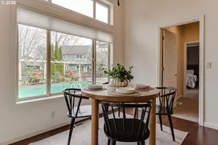 3247 Lakeside Dr, Eugene, OR 97401 - Photo 19