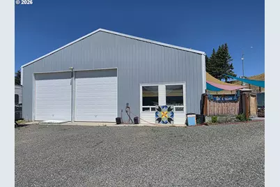 207 Silver St, Enterprise, OR 97828 - Photo 3