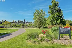 1690 SW Hicrest Ave, Portland, OR 97225 - Photo 29