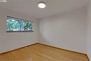1690 SW Hicrest Ave, Portland, OR 97225 - Photo 15