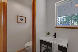 1690 SW Hicrest Ave, Portland, OR 97225 - Photo 13