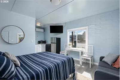 432 S Highway 101, Rockaway Beach, OR 97136 - Photo 9