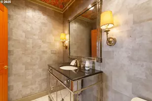 2211 SW 1st Ave, Portland, OR 97201 - Photo 19