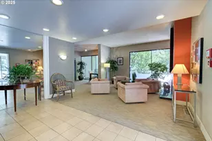 2211 SW 1st Ave, Portland, OR 97201 - Photo 25