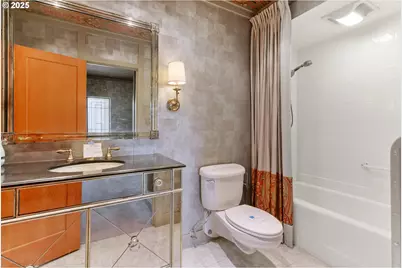 2211 SW 1st Ave #1602, Portland, OR 97201 - Photo 21