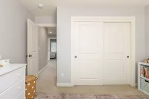 11020 NW Crystal Creek Ln, Portland, OR 97229 - Photo 29