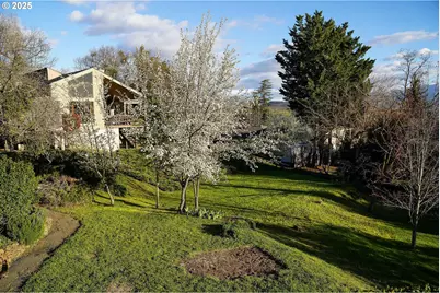 3676 Princeton Way, Medford, OR 97504 - Photo 21