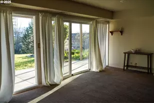 3676 Princeton Way, Medford, OR 97504 - Photo 13