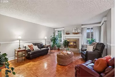 10905 SW Mira Ct, Portland, OR 97223 - Photo 5