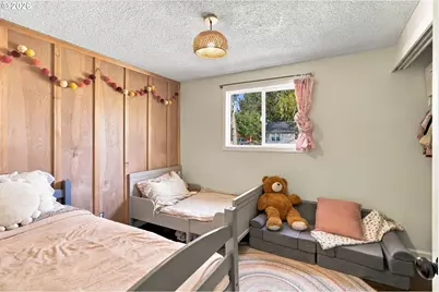 107 W Wilson St, Yacolt, WA 98675 - Photo 23