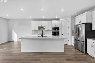 1105 SE 33rd St, Battle Ground, WA 98604 - Photo 5