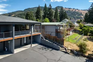 514 NE Grandview Blvd, White Salmon, WA 98672 - Photo 3
