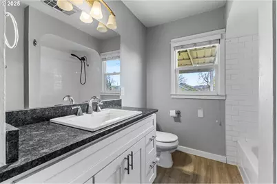 221 SW Rainbow Ave, Dallas, OR 97338 - Photo 19