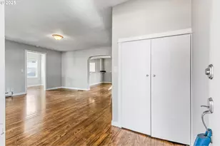 221 SW Rainbow Ave, Dallas, OR 97338 - Photo 5