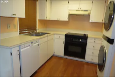 11995 SE Holgate Blvd, Portland, OR 97266 - Photo 7