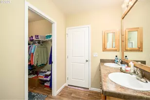 4155 NE Three Mile Ln, McMinnville, OR 97128 - Photo 29