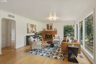 2760 Emerald St, Eugene, OR 97403 - Photo 5