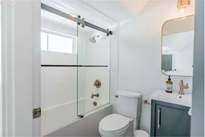 852 Northshore Rd, Lake Oswego, OR 97034 - Photo 17