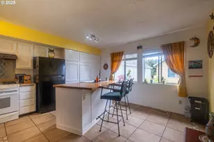 541 SE Oar Ave, Lincoln City, OR 97367 - Photo 7