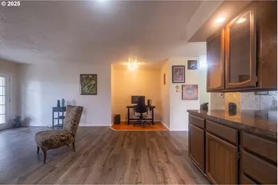 541 SE Oar Ave, Lincoln City, OR 97367 - Photo 17