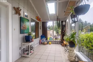 541 SE Oar Ave, Lincoln City, OR 97367 - Photo 27