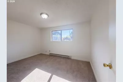 324 N 5th St, Saint Helens, OR 97051 - Photo 3