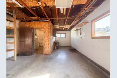 324 N 5th St, Saint Helens, OR 97051 - Photo 11