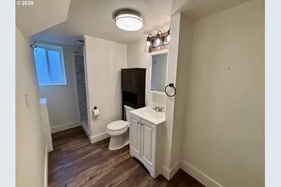 9740 SW 51st Ave, Portland, OR 97219 - Photo 21