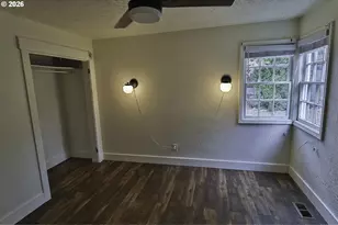 9740 SW 51st Ave, Portland, OR 97219 - Photo 15