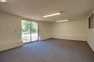 1815 NE Orchard Ave, McMinnville, OR 97128 - Photo 21