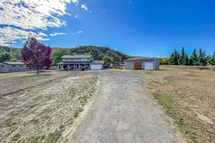 180 Twin Springs Ln, Roseburg, OR 97470 - Photo 47