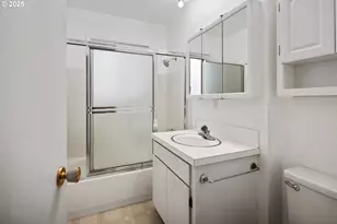 11613 Pacific Ct NE, Woodburn, OR 97071 - Photo 11