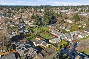 833 SE 151st Ave, Portland, OR 97233 - Photo 47