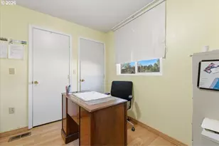 833 SE 151st Ave, Portland, OR 97233 - Photo 33