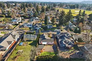 833 SE 151st Ave, Portland, OR 97233 - Photo 45