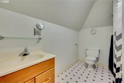 656 Davidson Ave, Woodland, WA 98674 - Photo 23