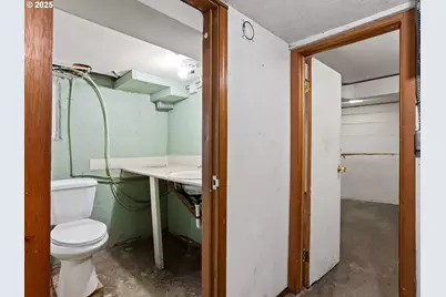 3954 SE Taylor St, Portland, OR 97214 - Photo 39