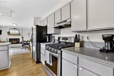 1800 NE 159th Ave, Portland, OR 97230 - Photo 7