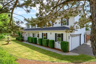 721 S Park St, Carlton, OR 97111 - Photo 3