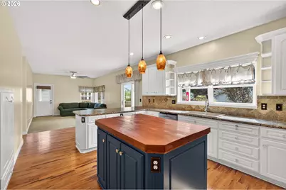 721 S Park St, Carlton, OR 97111 - Photo 19