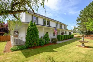 721 S Park St, Carlton, OR 97111 - Photo 3