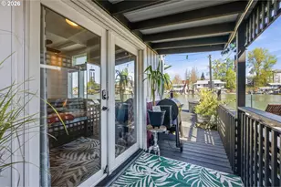 209 N Bridgeton Rd, Portland, OR 97217 - Photo 3