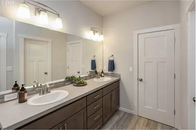 2432 W 15th Ave, Junction City, OR 97448 - Photo 21