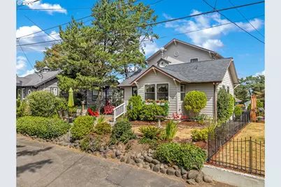 440 13th Ave, Seaside, OR 97138 - Photo 1