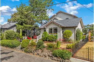 440 13th Ave, Seaside, OR 97138 - Photo 1