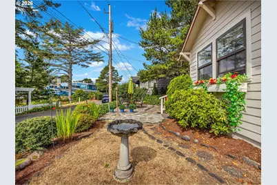 440 13th Ave, Seaside, OR 97138 - Photo 3